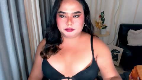 michaelagoddess online show from 25, 3, 2026
