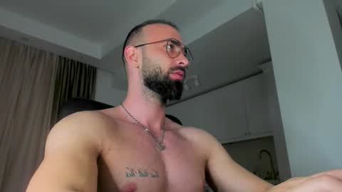 Snapshot of michaelevansx chatting on 2, 2, 2026 MichaelEvansx online show from 2, 2, 2026