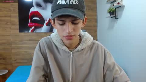 Snapshot of michaelkoiv chatting on 4, 12, 2025 michaelkoiv online show from 4, 12, 2025