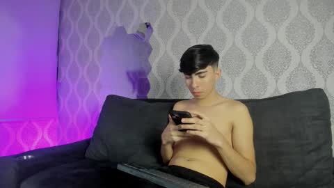 Snapshot of michaell_twink chatting on 19, 2, 2026 Michaell online show from 19, 2, 2026