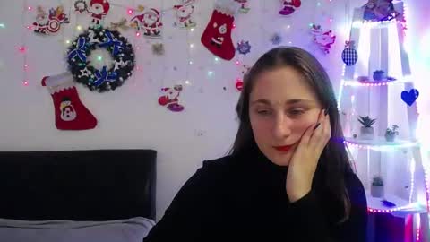 Snapshot of michellee11 chatting on 10, 1, 2025 Michel online show from 10, 1, 2025