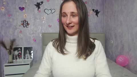 Snapshot of michellee11 chatting on 7, 2, 2025 Michel online show from 7, 2, 2025