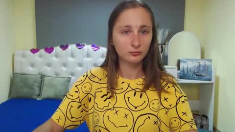 Snapshot of michellee11 chatting on 17, 9, 2025 Michel online show from 17, 9, 2025