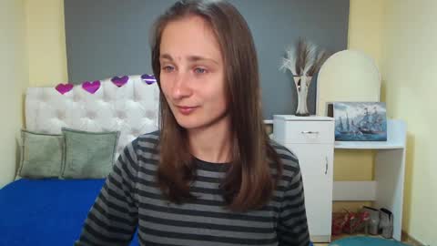 Snapshot of michellee11 chatting on 1, 10, 2025 Michel online show from 1, 10, 2025