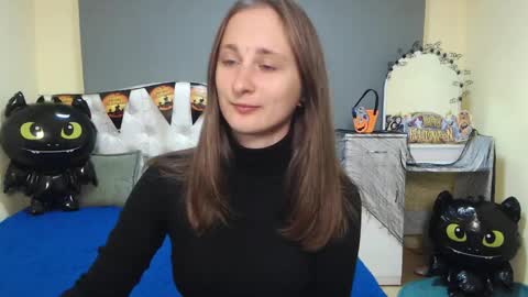 Snapshot of michellee11 chatting on 22, 10, 2025 Michel online show from 22, 10, 2025