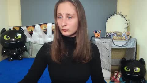 Snapshot of michellee11 chatting on 27, 10, 2025 Michel online show from 27, 10, 2025