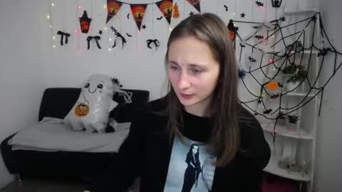 Snapshot of michellee11 chatting on 31, 10, 2025 Michel online show from 31, 10, 2025