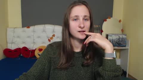 Snapshot of michellee11 chatting on 26, 11, 2025 Michel online show from 26, 11, 2025