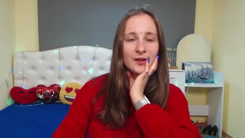 Snapshot of michellee11 chatting on 5, 12, 2025 Michel online show from 5, 12, 2025