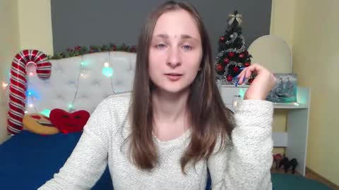 Snapshot of michellee11 chatting on 20, 12, 2025 Michel online show from 20, 12, 2025