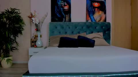 Snapshot of michellereys chatting on 13, 9, 2025 michellereys online show from 13, 9, 2025