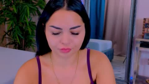 Snapshot of michellereys chatting on 13, 10, 2025 michellereys online show from 13, 10, 2025