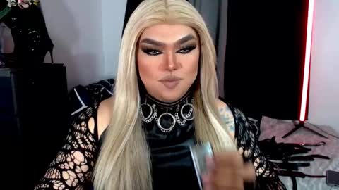 Snapshot of michellevixen921 chatting on 1, 11, 2025 Michelle online show from 1, 11, 2025