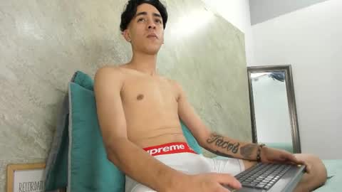 mick_lollipopp online show from 14, 3, 2026