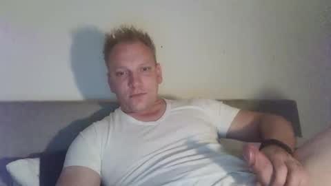 mickkxl online show from 27, 10, 2025