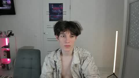 Snapshot of mickleloveu chatting on 3, 12, 2025 mickleloveu online show from 3, 12, 2025