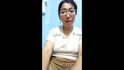 Snapshot of mickye00 chatting on 16, 4, 2026 Miky online show from 16, 4, 2026