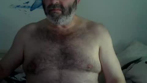 Snapshot of midhir chatting on 18, 1, 2025 kike online show from 18, 1, 2025