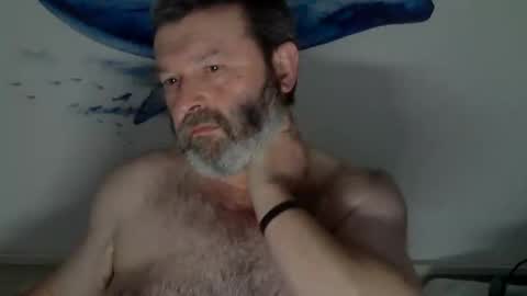 Snapshot of midhir chatting on 23, 1, 2025 kike online show from 23, 1, 2025