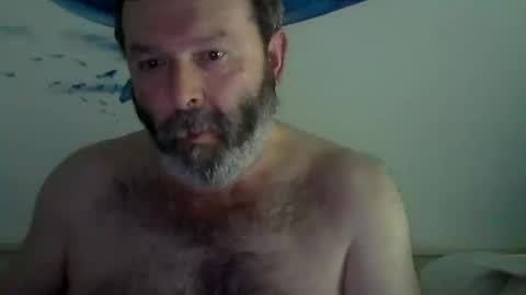 Snapshot of midhir chatting on 24, 1, 2025 kike online show from 24, 1, 2025