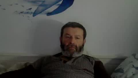 Snapshot of midhir chatting on 25, 1, 2025 kike online show from 25, 1, 2025