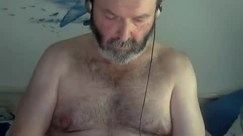 Snapshot of midhir chatting on 30, 1, 2025 kike online show from 30, 1, 2025