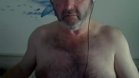 Snapshot of midhir chatting on 2, 2, 2025 kike online show from 2, 2, 2025