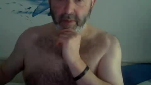 Snapshot of midhir chatting on 9, 2, 2025 kike online show from 9, 2, 2025