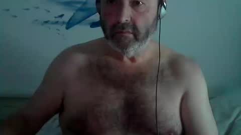 Snapshot of midhir chatting on 10, 2, 2025 kike online show from 10, 2, 2025