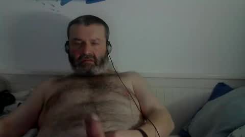 Snapshot of midhir chatting on 16, 2, 2025 kike online show from 16, 2, 2025