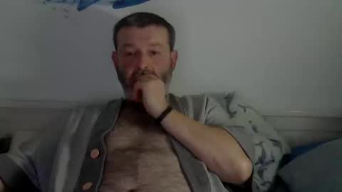 Snapshot of midhir chatting on 5, 3, 2025 kike online show from 5, 3, 2025