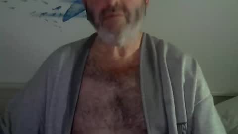 Snapshot of midhir chatting on 7, 3, 2025 kike online show from 7, 3, 2025