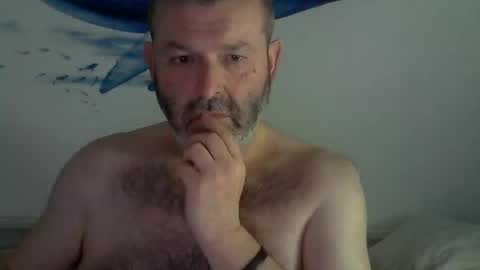 Snapshot of midhir chatting on 10, 3, 2025 kike online show from 10, 3, 2025