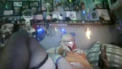 midnightseducer1 online show from 5, 4, 2026