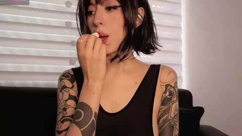 midori__san online show from 22, 4, 2026