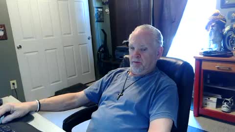 Snapshot of midwestdad09 chatting on 13, 7, 2026 midwestdad09 online show from 13, 7, 2026