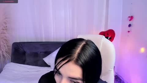 Snapshot of miel_gomez chatting on 25, 2, 2025 miel_gomez online show from 25, 2, 2025