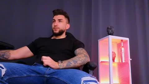 MightyAaron online show from 4, 2, 2025