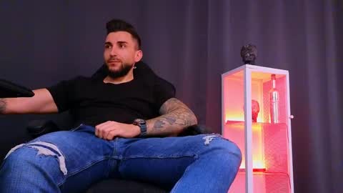 MightyAaron online show from 5, 2, 2025
