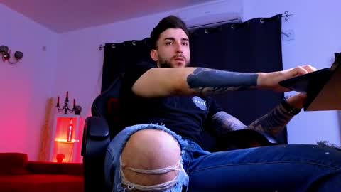 MightyAaron online show from 9, 3, 2026