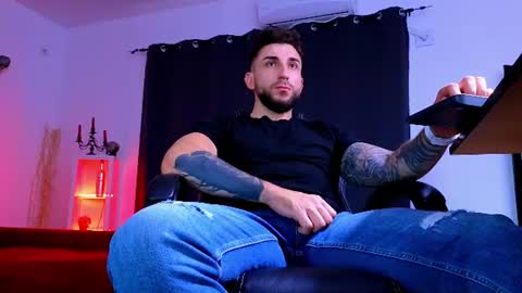 Snapshot of mightyaaron chatting on 16, 7, 2026 MightyAaron online show from 16, 7, 2026