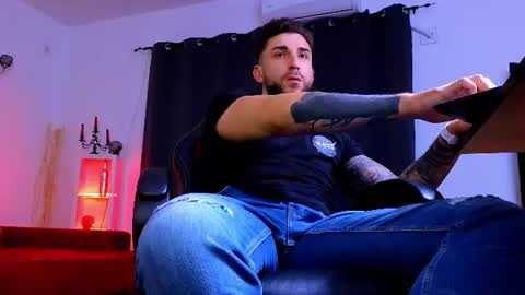 Snapshot of mightyaaron chatting on 17, 7, 2026 MightyAaron online show from 17, 7, 2026