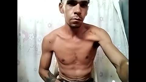 Snapshot of miguel_angelxxx chatting on 5, 2, 2026 miguel online show from 5, 2, 2026