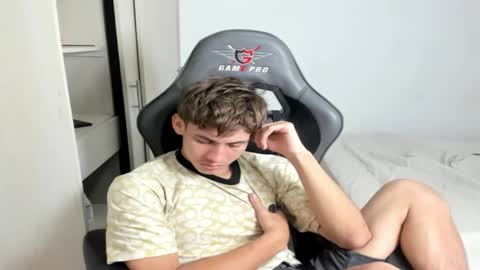 Miguel Hernandez online show from 2, 10, 2025