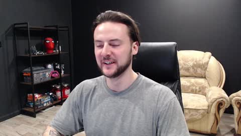 Misha Winchester online show from 4, 2, 2025