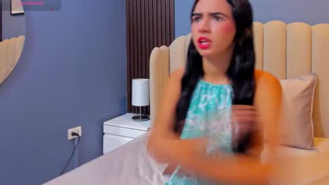 miia_cute18 online show from 5, 12, 2025