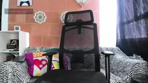 Snapshot of miia_lovve chatting on 5, 5, 2026 miia_lovve online show from 5, 5, 2026