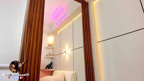 Snapshot of miia_parker_ chatting on 23, 10, 2025 online show from 23, 10, 2025