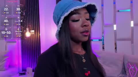 Snapshot of miia_schwarz chatting on 23, 10, 2025 Miia Schwarz online show from 23, 10, 2025