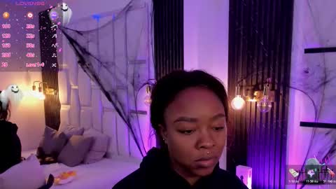 Snapshot of miia_schwarz chatting on 1, 11, 2025 Miia Schwarz online show from 1, 11, 2025